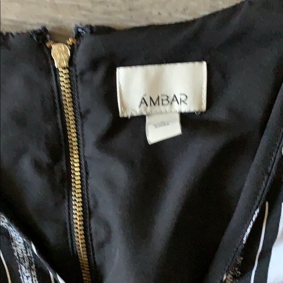 Jumper - Picture 2 of 3